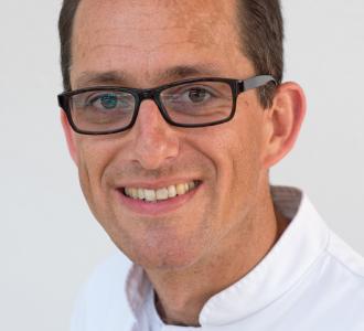 E. de Jong